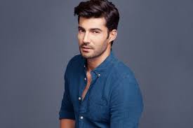 турецкий актер мехмет акиф алакурт и его жена фото Ismail Filiz Tureckij Aktyor I Prodyuser