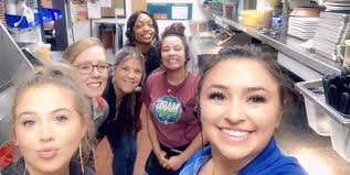 Sarah Stowers (@ChiliheadA)