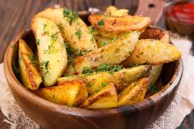 Le patate sono tuberi commestibili prodotti dalla pianta erbacea solanum tuberosum appartenente alla famiglia delle solanacee. Ricette Con Le Patate Non Sprecare