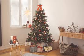 Schneeflocken basteln mit papier, weihnachtsmann selber machen, ein weiterer engel aus papier und holz, anleitungen zum. Bastelideen Fur Weihnachten Mit Anleitungen Obi