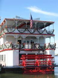 Georgia Queen Savannah River Boat Is Decorated For The Holidays Savannah Chat River Boat Georgia