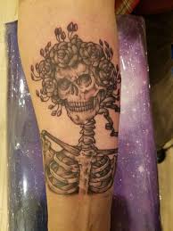 Grateful dead lyricist robert hunter wrote the words for this song, as he did for most dead songs. Grateful Dead Bertha Skull And Roses Grateful Dead Tattoo Greatful Dead Tattoo Tattoo Designs