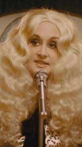 Seen my music video for 𝕾𝖑𝖎𝖉𝖎𝖓𝖌 👁️🎬 yet? We are just over 267k  views and 6k new subscribers over