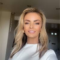 Lily Humphries's Instagram, Twitter & Facebook