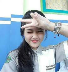 Foto anak perempuan cantik usia 15 tahun siapa dia sungguh manis. Foto Cewek2 Cantik Lucu Berhijab 700 Ide Cewek Berjilbab Cantik Banget Di 2021 Jilbab Cantik Kecantikan Wanita Sheri Eval1995