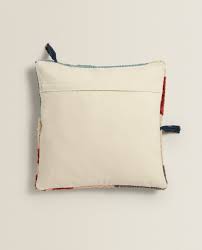 Urun Gorseli 3 Kilim Stili Kirlent Kilifi Zara Home Kirlent Zara