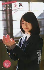 ボード minami hamabe 浜辺美波 のピン