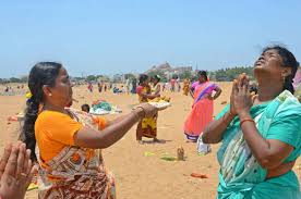 Aadi 18 ( pathinettam perukku) is a tamil festival that falls on august 3rd, 2021. Devotion In Dry Cauvery Aadi Perukku Celebration The New Indian Express