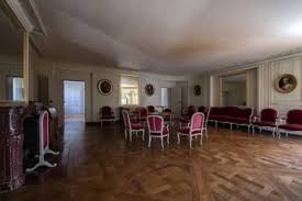 Pin By Chrispin Reis On Vintage Stuff In 2020 French Architecture Versailles Chateau Versailles