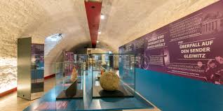 In erfurt sind der polizei drei mutmaßliche diebe ins netz gegangen. Fakten Oder Fakes Zehn Minuten Stadtgeschichte In Der Sonderausstellung Fake News Im Stadtmuseum Erfurt Erfurt De