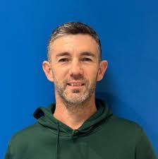 Alejandro Revilla's Instagram, Twitter & Facebook