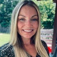 Natalie Delligatti's Instagram, Twitter & Facebook