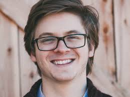 🎓 Meet your 2025–2026 Alumni Board! These Bruins are dedicated to serving,  celebrating and connecting our alumni, making life beyond the tower just as  welcoming as our days under the tower. We're