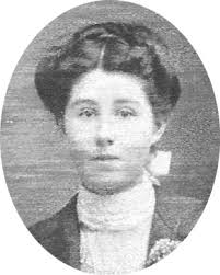 Does anyone know a connection between the Couchville Pike Country Club and  the Bryant family? I've been told by two different old timers that the  drive with the rock pillars and wall