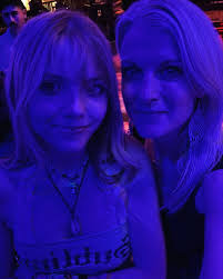 so many great moments this weekend with my girl @karis.crane ❤️ I'm so  grateful for the time with her and the chance to see a fantastic  psychedelic surf band @oceanalleyband from Australia.