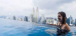 A 5 minutos en coche del institut jantung negara y el hospital kuala lumpur, a 14 minutos en coche del klcc y el pabellón y a solo 5 minutos a pie, puedes llegar a la estación de lrt sentul. Best Airbnb Kuala Lumpur Where To Stay In Malaysia S Modern Capital 2021 A Broken Backpack