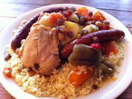 Un Couscous Ultra Facile A Faire Et Ultra Bon Couscous Poulet Recettes De Cuisine Merguez