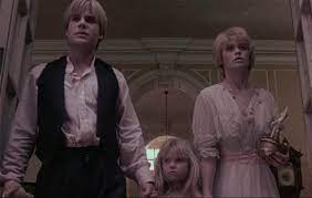 Sinopsis film flowers in the attic. Flowers In The Attic Review Dan Sinopsisnya