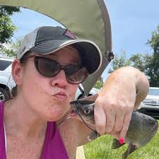 What are good pest control services to use or avoid?