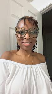 Good morning 🌞. This is my 1st time posting. I'm just looking for support  🙏🏿. I'm from DC and I was born with sickle cell anemia.