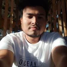 Can anyone explain that? I literally played the game, everyone coming to  me, or farming