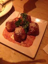 تشيزكيك فاكتوري The Cheesecake Factory قيم
