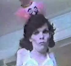 Crisp participó en diversas cintas independientes, además de aparecer en videos musicales de marilyn manson. Sandie Crisp On Twitter Ori