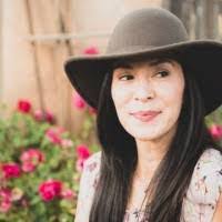 Tara Vigna's Instagram, Twitter & Facebook