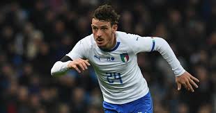 L'as roma comunica che alessandro florenzi si è trasferito a titolo temporaneo al valencia cf, fino al 30 giugno 2020. Di Vaio Sympathises With Florenzi After Less Passion Comments Rile Valencia Fans