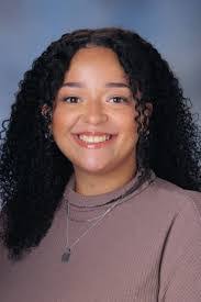 Nina Pugh's Instagram, Twitter & Facebook