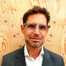 It takes a village. Dit zeggen ze weleens over het opvoeden van kinderen,  maar ook over het vormgeven van nieuwe samenwerkingen kun je dit zeggen. En  aangezien Den Haag officieel nooit stadsrechten… |