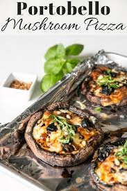 Portobello Mushroom Pizzas Recipe Pizza Recipes Homemade Stuffed Mushrooms Homemade Pizza Recipe Easy