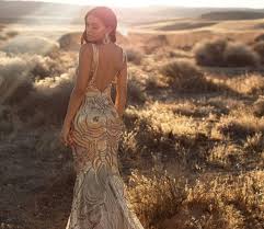 Whatever you're shopping for, we've got it. Get Golden What Color Of Shoes To Wear With A Gold Dress Or Skirt Fine High Living