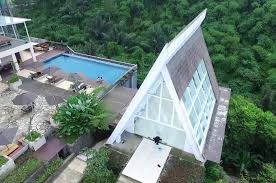 Kolam di hotel yang bagus juga lebih bersih karena pasti dibersihkan setiap pagi. Inilah 7 Hotel Dengan Kolam Renang Roof Top Di Bandung Dan Yogyakarta Rasakan Sensasinya