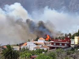 Los resorts de la costa del sur de tenerife no están siendo afectados por el incendio el fuego se inició en los altos de adeje, en la zona de ifonche el. Ipx1ts5pgyozmm