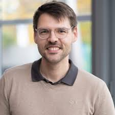 Politische Bildung, Gesellschaftliche Konflikte verstehen, Demokratie  stärken