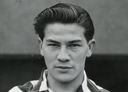 Remembering our 1946 FA Cup-winning captain Jack Nicholas, who was born  #OnThisDay in 1910. 🖤