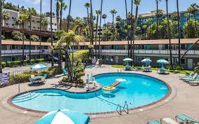 We are a short drive from beautiful beaches, the zoo, museums, and more. Home Kings Inn San Diego Hotel Official Site Best Price
