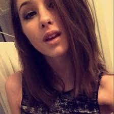 Larissa Fox (lfoxygirl)