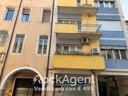 Case e appartamenti in vendita a bertipaglia masera' di padova (padova) centro il prezzo medio per un vendita a bertipaglia di 50m² è di 68,493€, 70m² è di 95,890€, 80m² è di 109,588€ Case In Vendita A Piazze Duomo Santo Santa Sofia Altinate Savonarola Ponte Molino Padova Immobiliare It