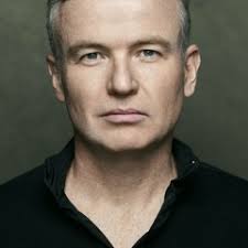 Listen to Los Rehenes De Javier Torres Mix