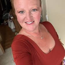 Elise Langford's Instagram, Twitter & Facebook