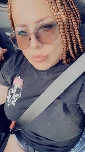 Delma Cintron's Instagram, Twitter & Facebook