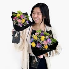《 flowwow 》 best local flower shops near me in ! Happy Bunch Malaysia Free Same Day Gift Flower Bouquet Delivery Kl Pj