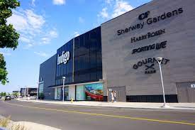 Games going on inside the arena are often displayed live on the outdoor screen. Toronto Sherway Gardens Expansion M 2s Cadillac Fairview Dialog Page 19 Skyrisecities