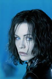 kate-beckinsale_blue underworld 2 promo