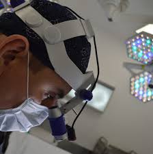 DR. ABRAHAM DELGADILLO - ENFERMEDADES DE MANO Y MUÑECA - ORTOPEDIA PEDIÁTRICA - CIRUGÍA DE NERVIO PERIFÉRICO Y PLEXO BRAQUIAL