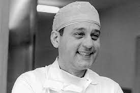 2 3 4 estudió medicina en la universidad nacional de la plata, donde se doctoró con una tesis sobre el íleo. Rene Favaloro Timeline Timetoast Timelines