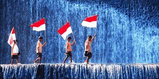 Indonesia raya, tanah airku, indonesia pusaka, ibu pertiwi sama syukur, coba denger semua. Lirik Lagu Tanah Airku Dalam Bahasa Inggris