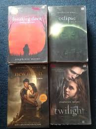 Twilight Novel Series I Had Already Read All And The Conclusion Is I More Like The Stories In The Book Than The Movies